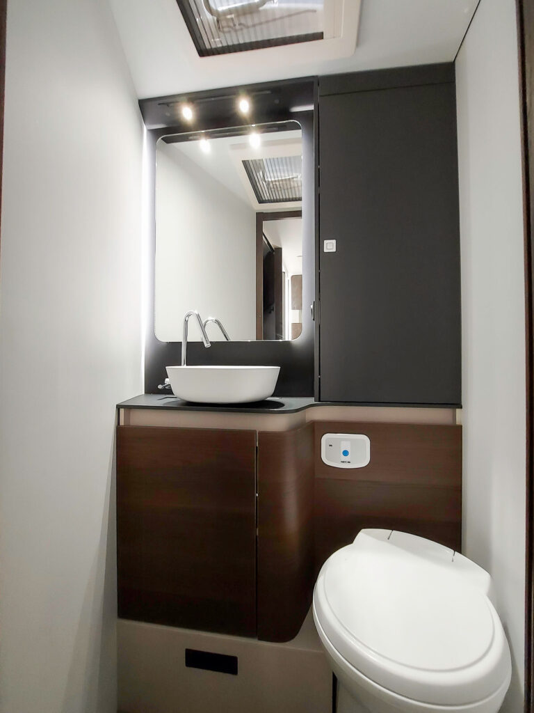 Adria Matrix 670 DC – 2021